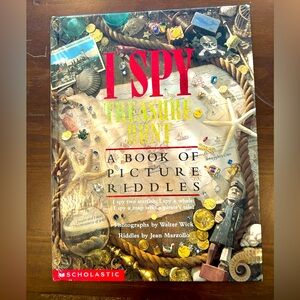 I Spy Treasure Hunt Hardcover Book – Picture Riddles Jean Marzollo Walter Wick
